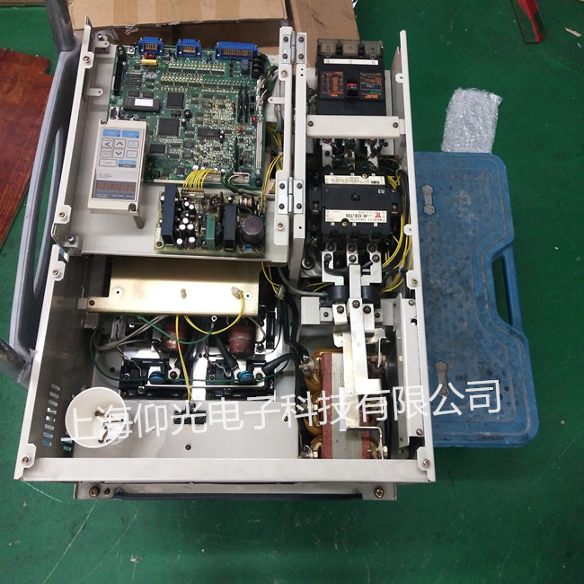 ����׃�l���S�ޣ�����׃�l���S�ވ󾯴��a CIMR-G7A4110�@ʾ��OC/GF����