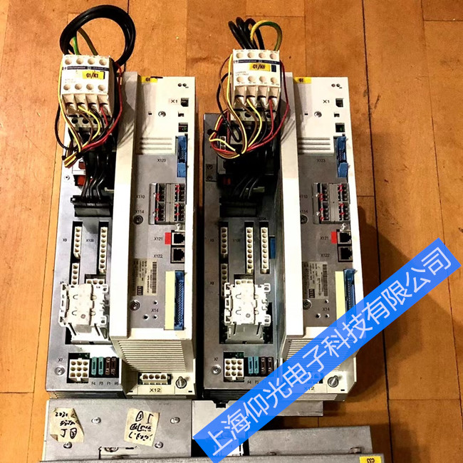 ���b�O��Lenze�����ŷ������S��-9300ϵ�Ј󾯴��a�@ʾCE0���ϾS��